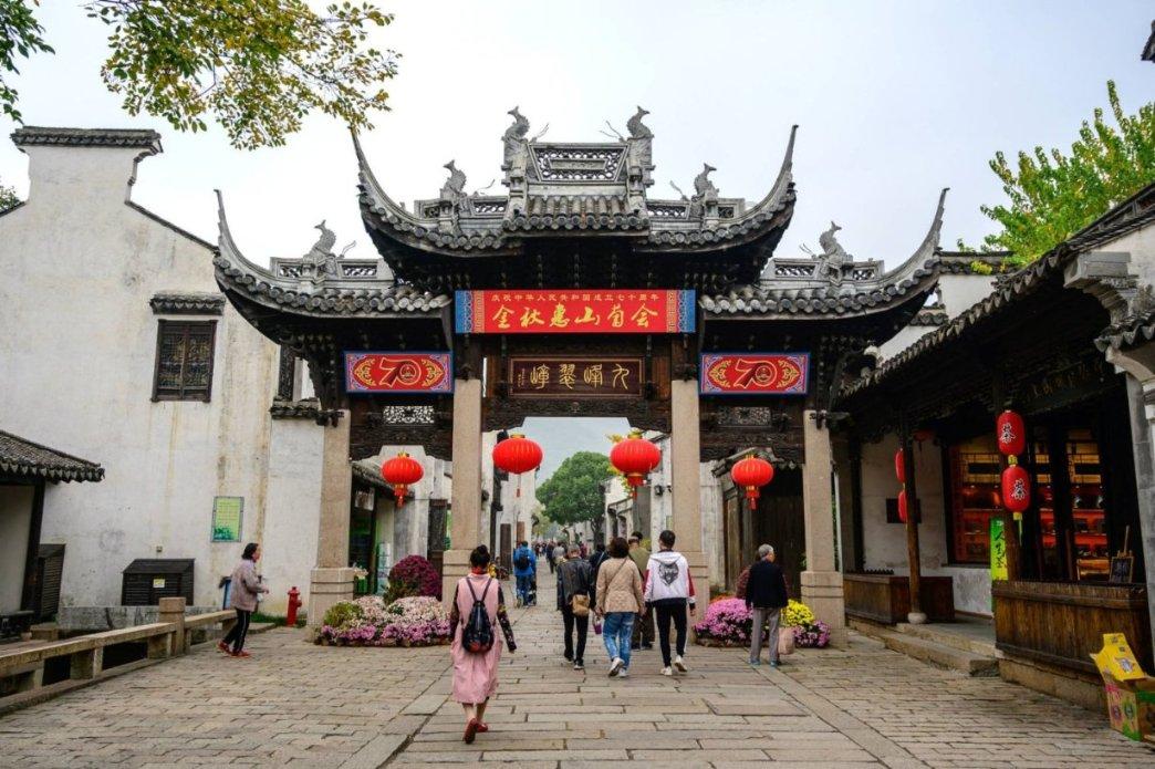 春季山顶宿营有什么要注意的？游戏画面
